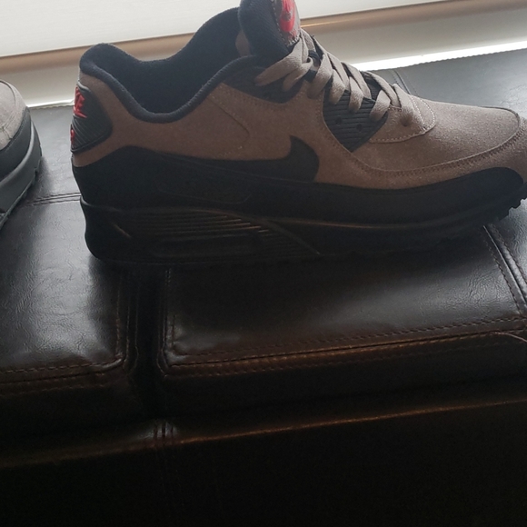Air max - Picture 2 of 4